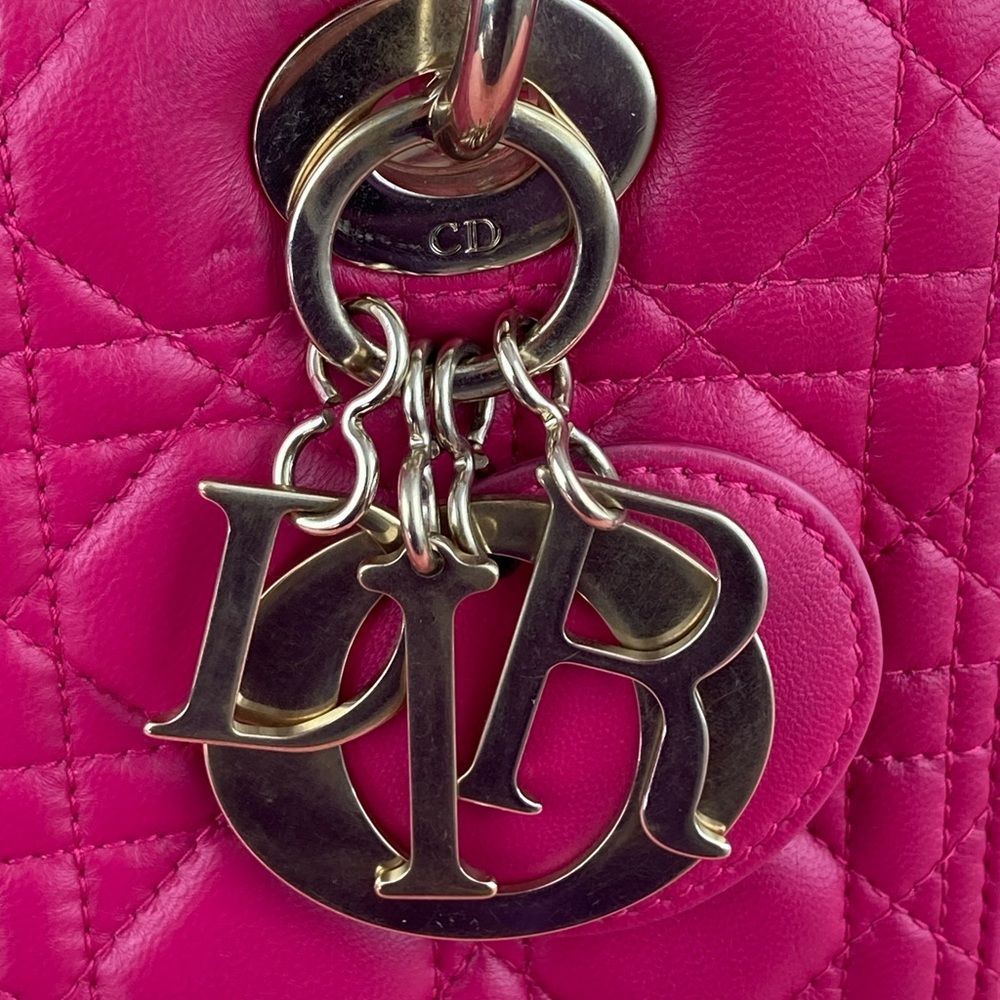 🚫SOLD🚫 Christian Dior
Lady Dior Bag Cannage Quilt Lambskin Medium - Picture 6 of 13